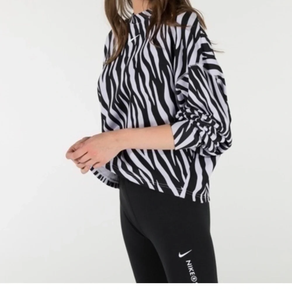 Nike Icon Clash Zebra Print Crew Active Pullover Sweatshirts Women’s Size Medium - Picture 3 of 11